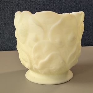 Vintage Fenton Yellow Satin Waterlilly Jardenière